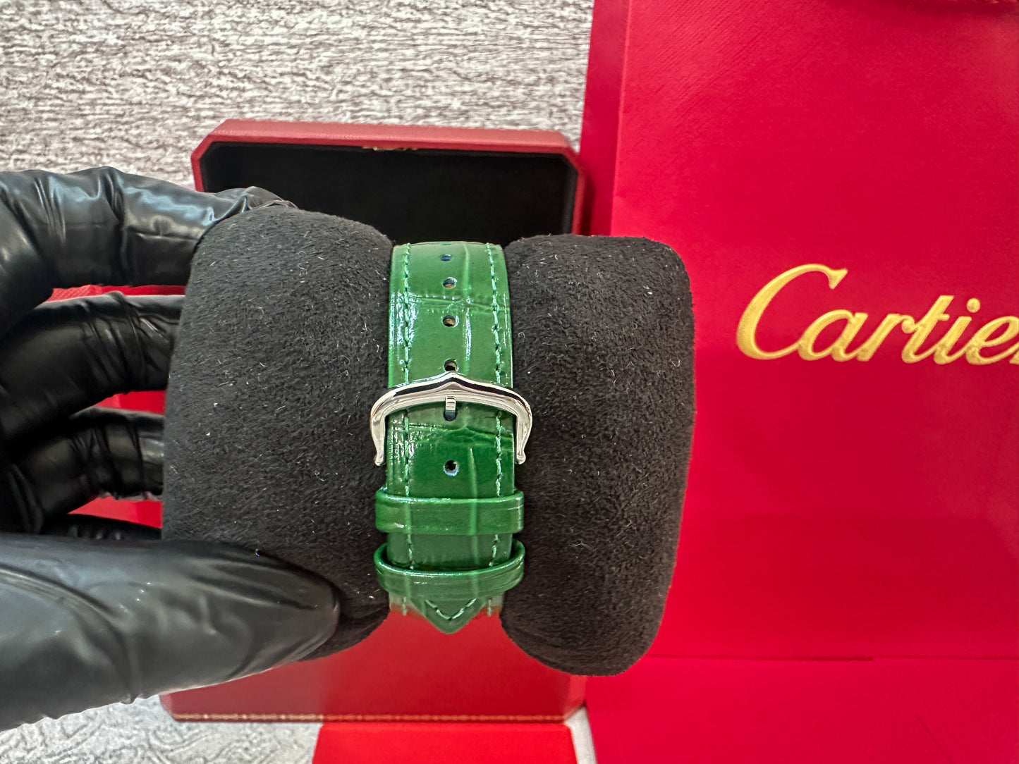 Reloj Tank Must color verde