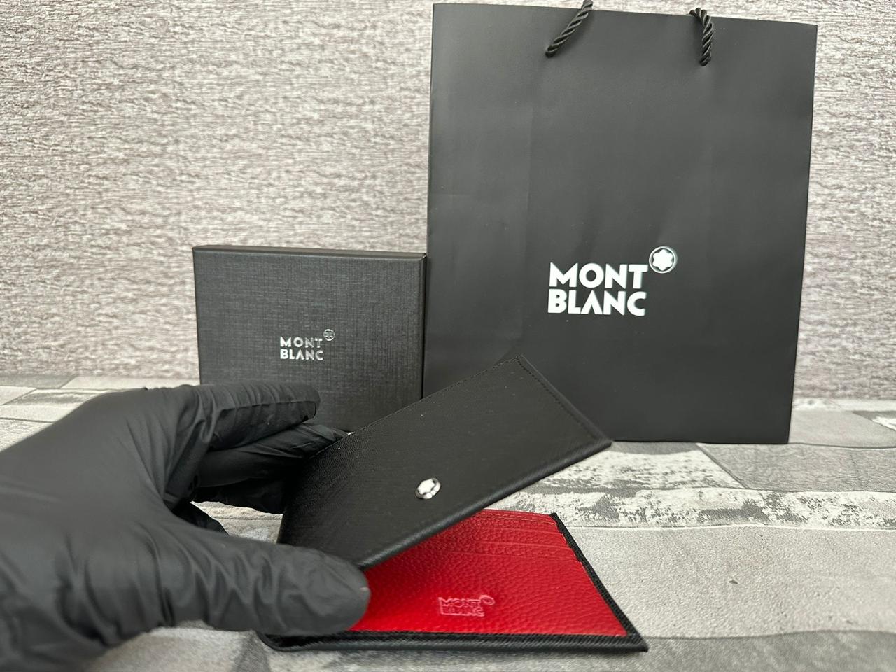 Pack de cartera y collar Mb