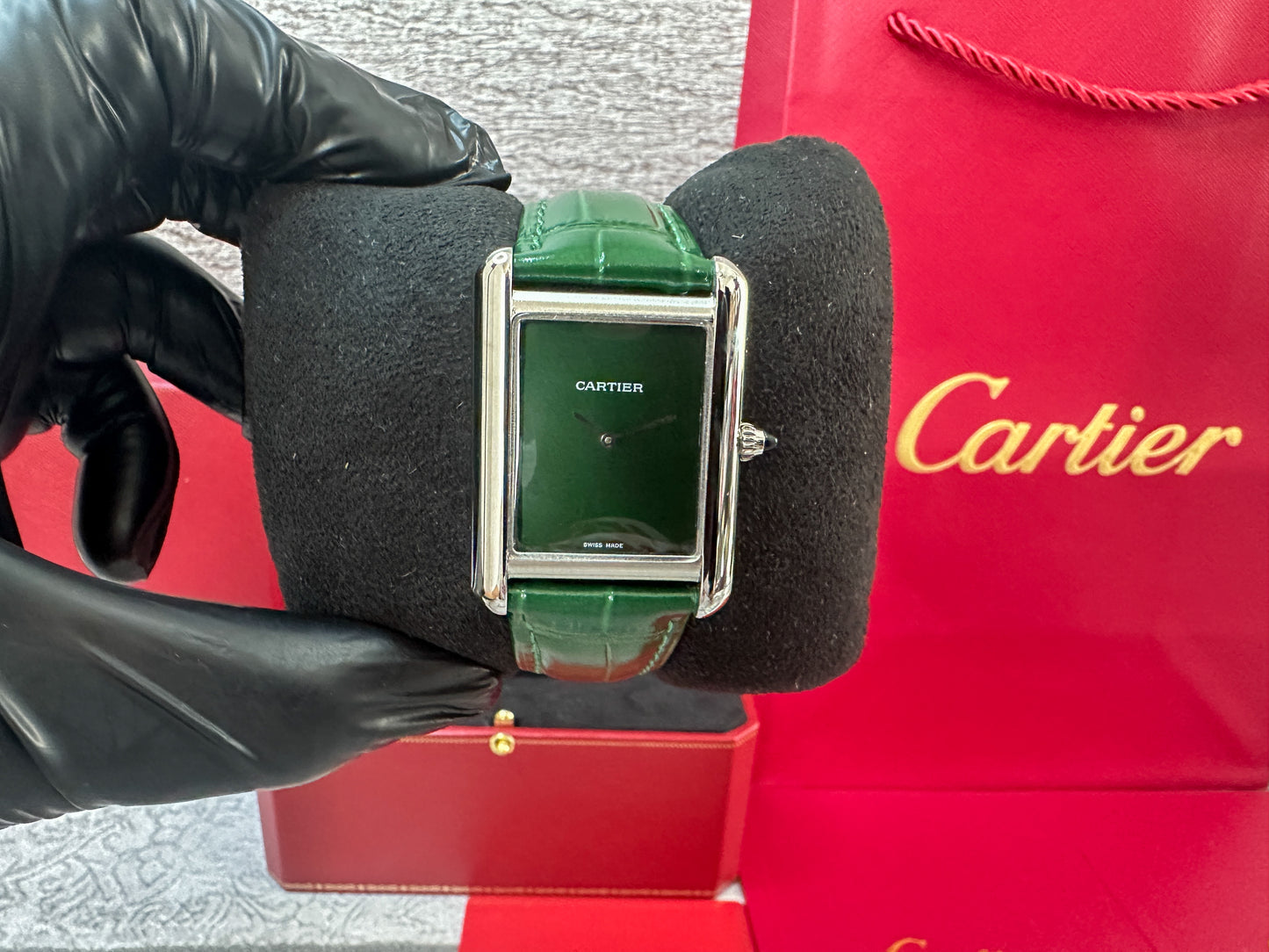 Reloj Tank Must color verde