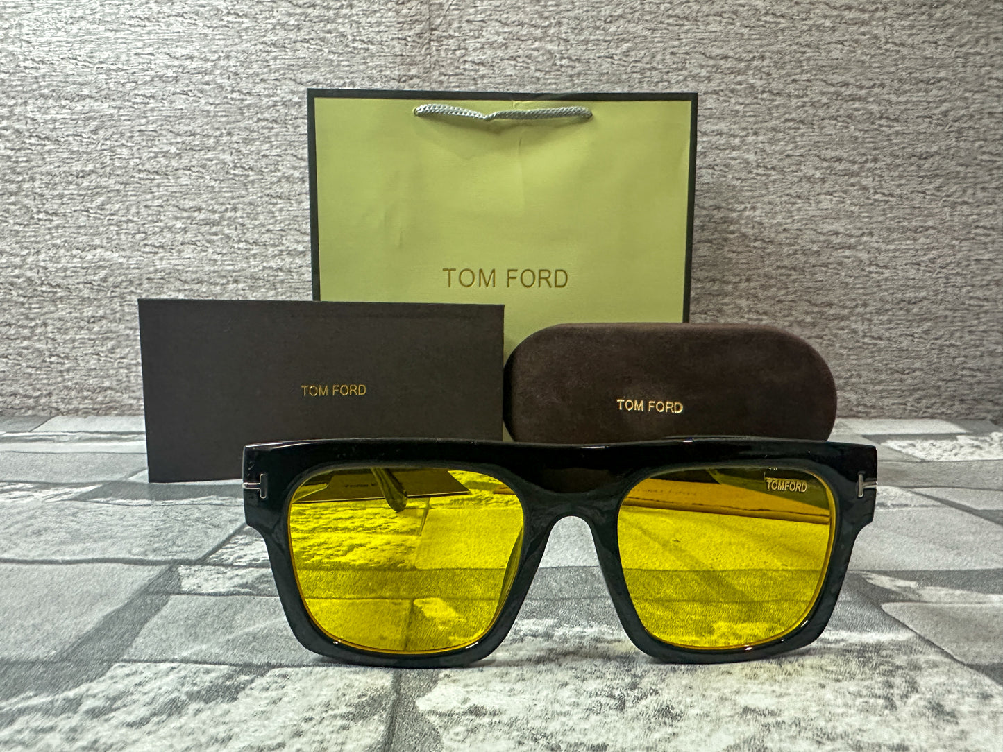 Lentes de Sol Tom F amarillos