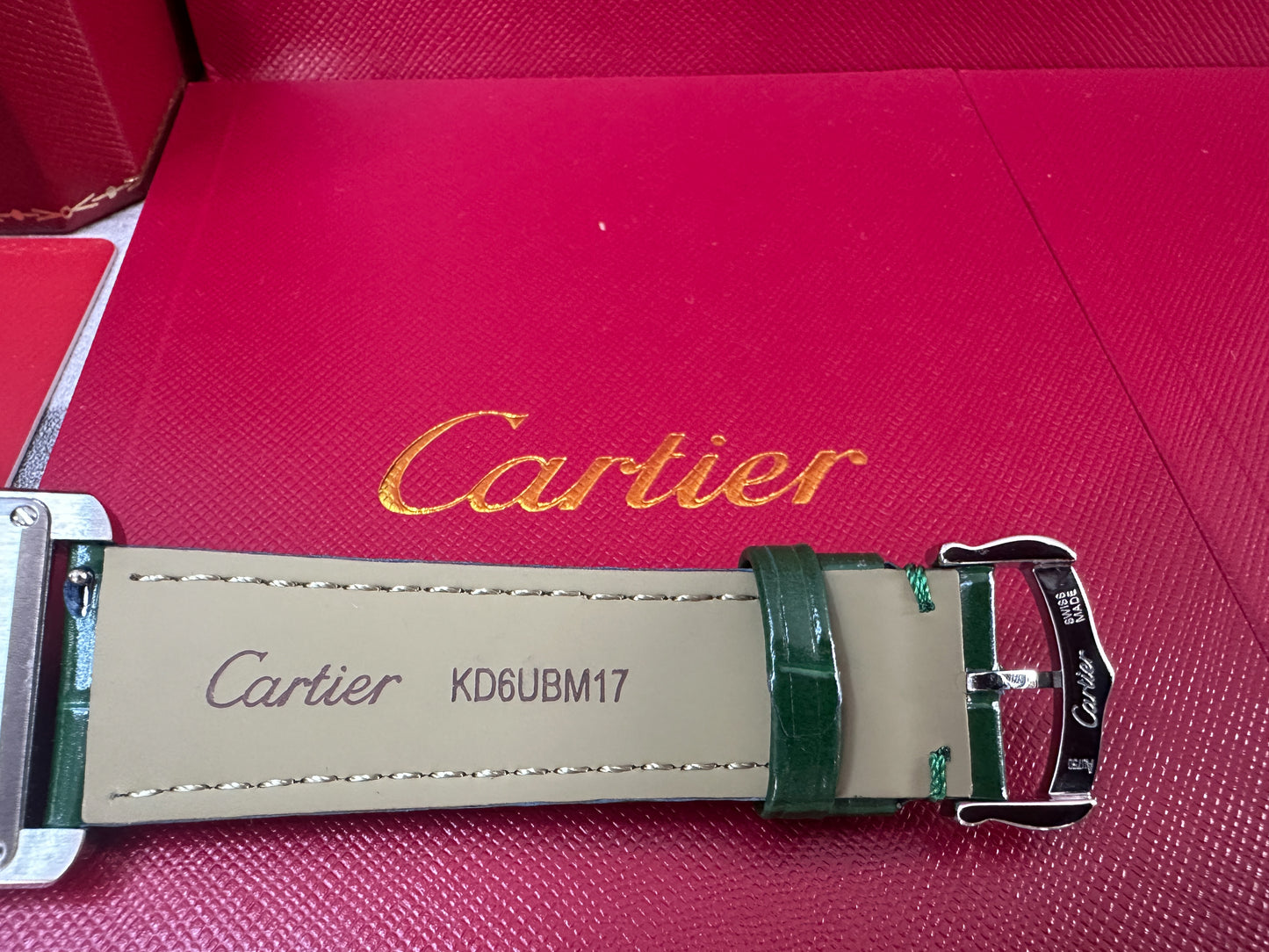 Reloj Tank Must color verde