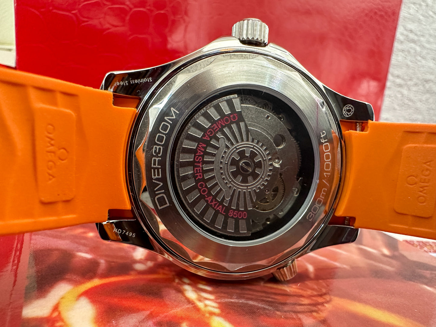 OM Sea Master Diver naranja
