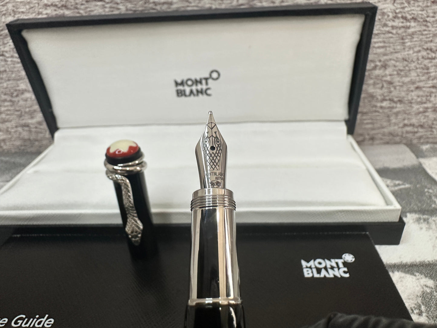 Pluma Fuente modelo Snake Mont B