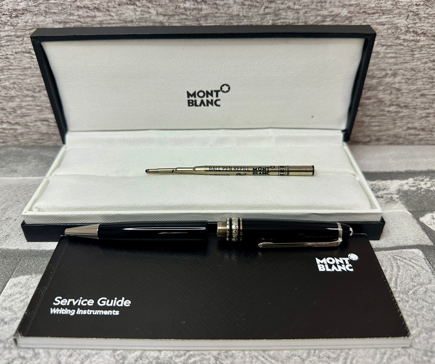 Pluma clásica MB tipo bolígrafo