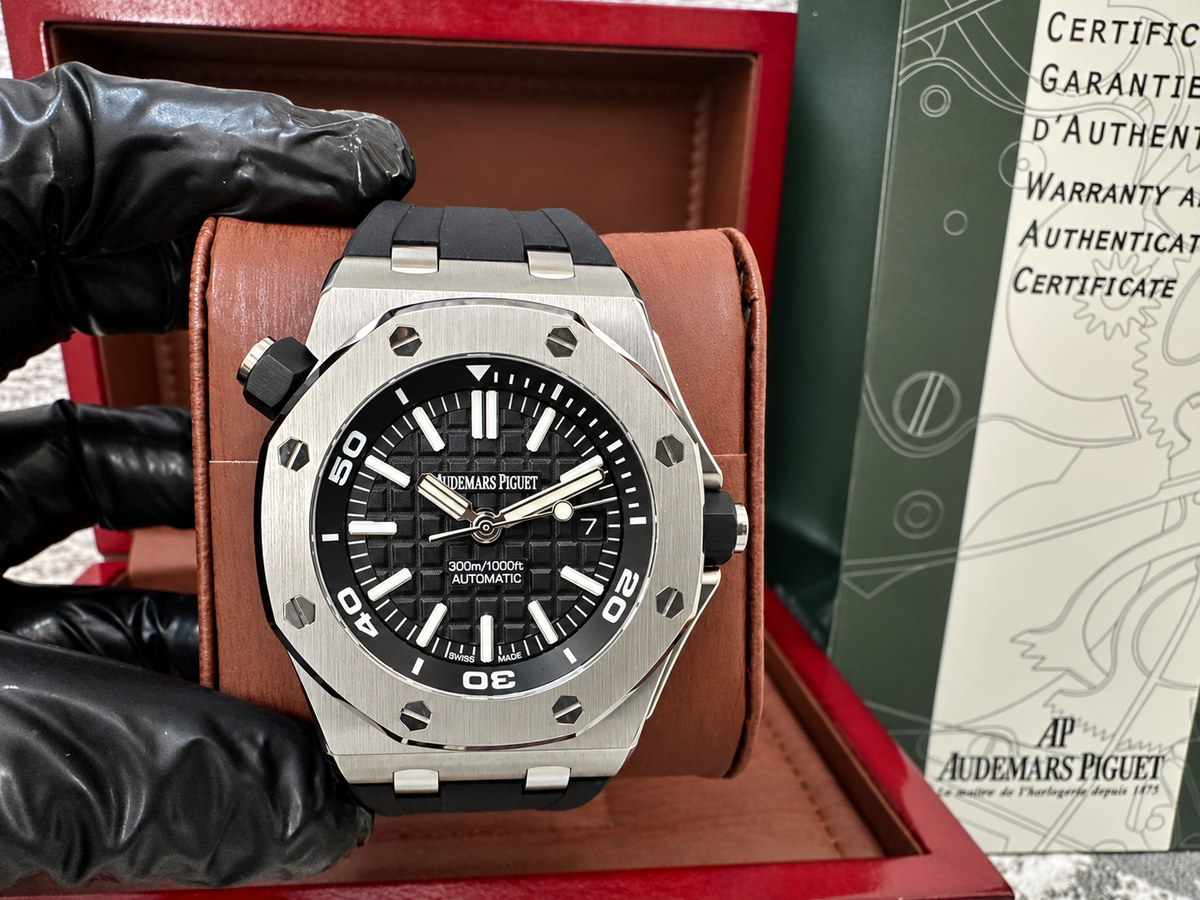 Reloj AP, AAA, Automático, 42 mm., negro con plata