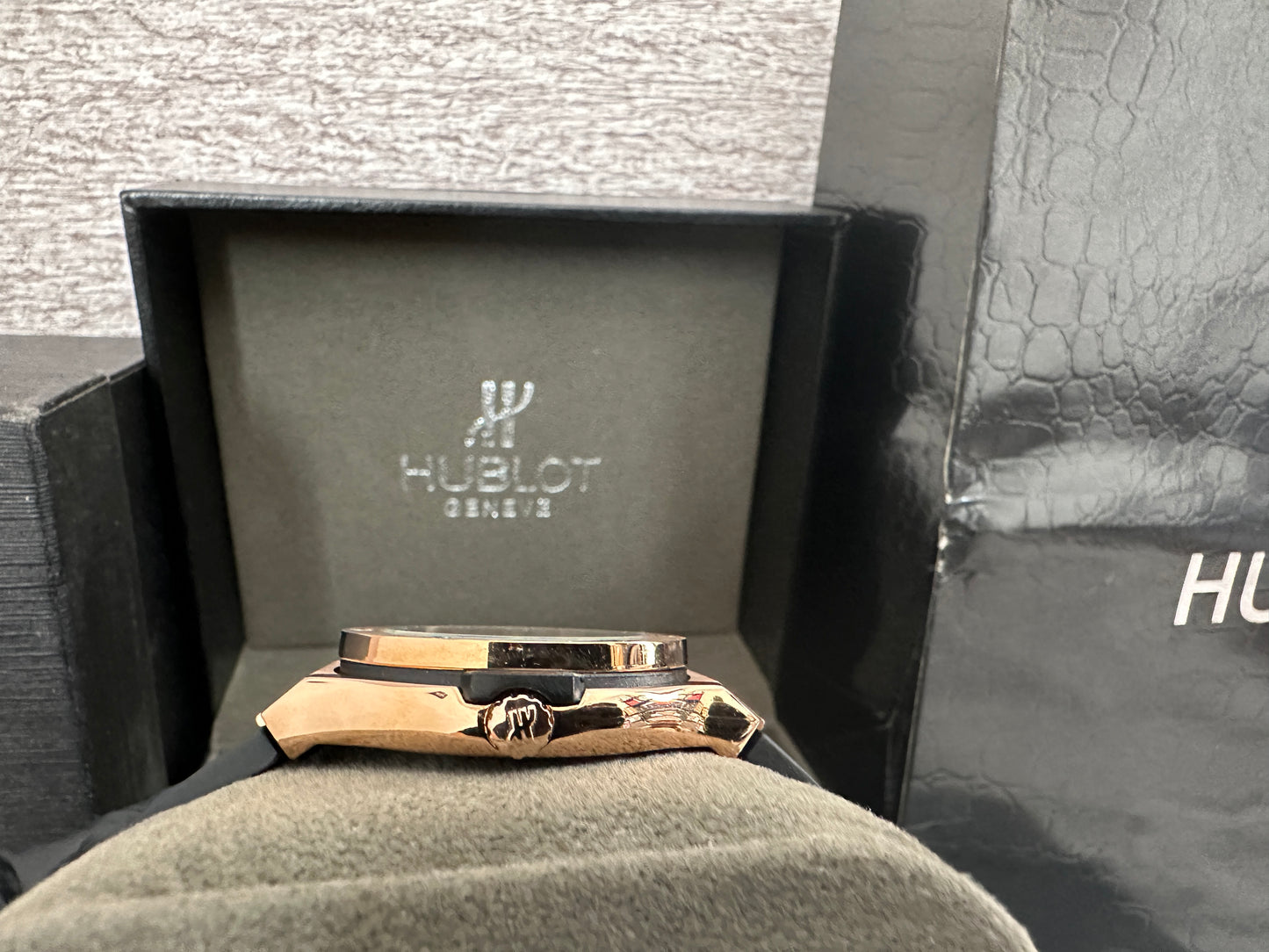 Reloj Hub10t AAA Quartz color oro rosa Dama