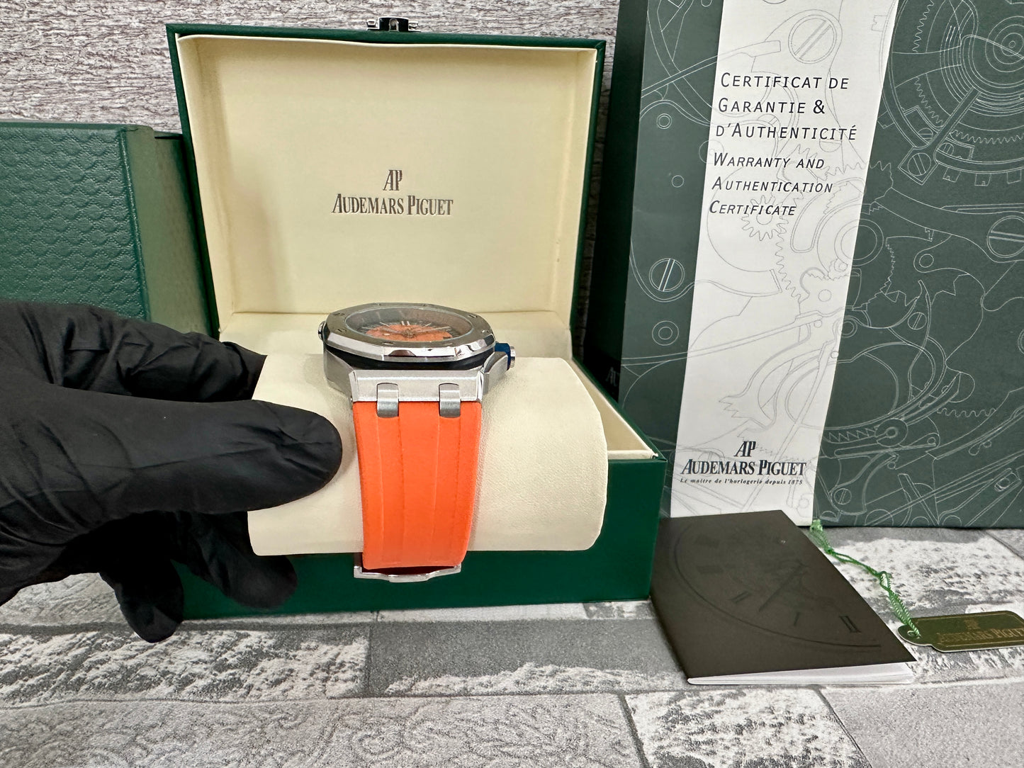 Reloj AP, AAA, Automático, 42 mm., correa de caucho naranja
