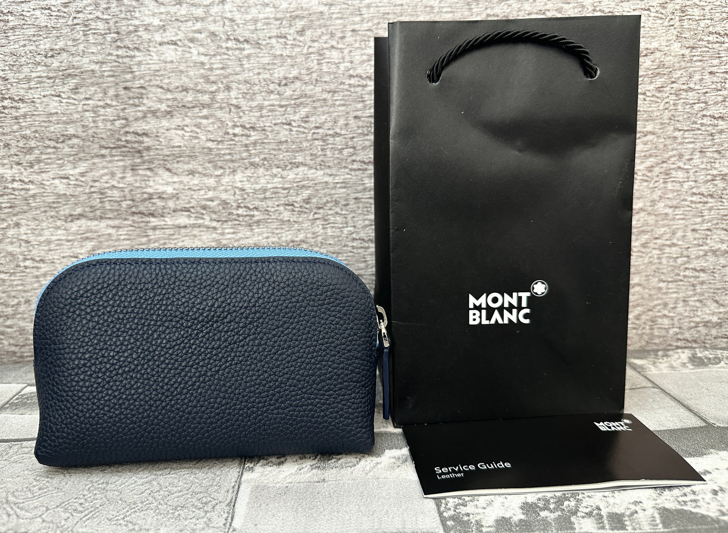 Neceser de viaje Mont B interior azul