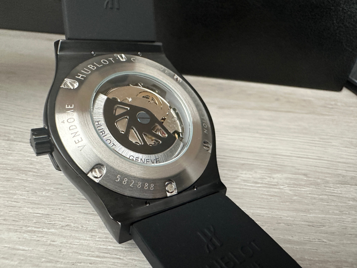 Reloj Hub10t Classic  AAA Automático color negro
