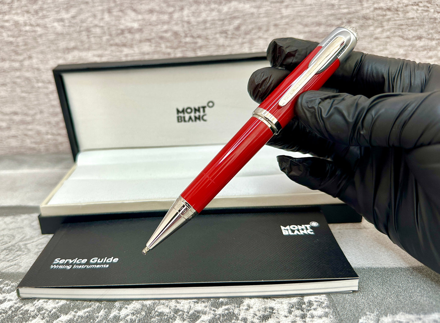 Pluma tipo boligrafo edición Enzo Ferrarl