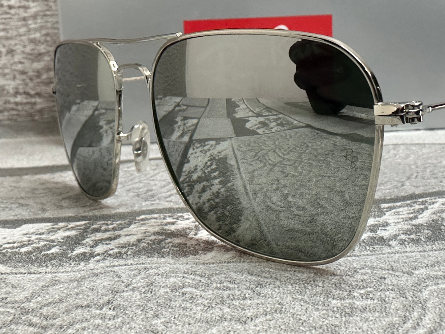 Lentes de Sol Ray B. Caravan plateados