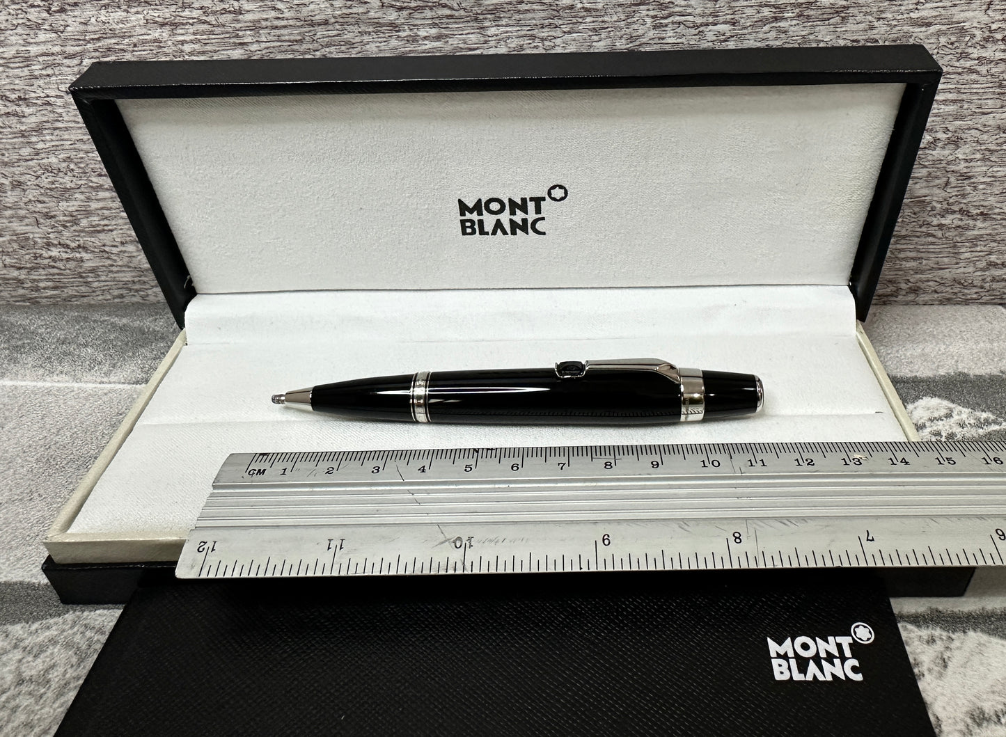 Bolígrafo modelo Boheme Mini Mont B.