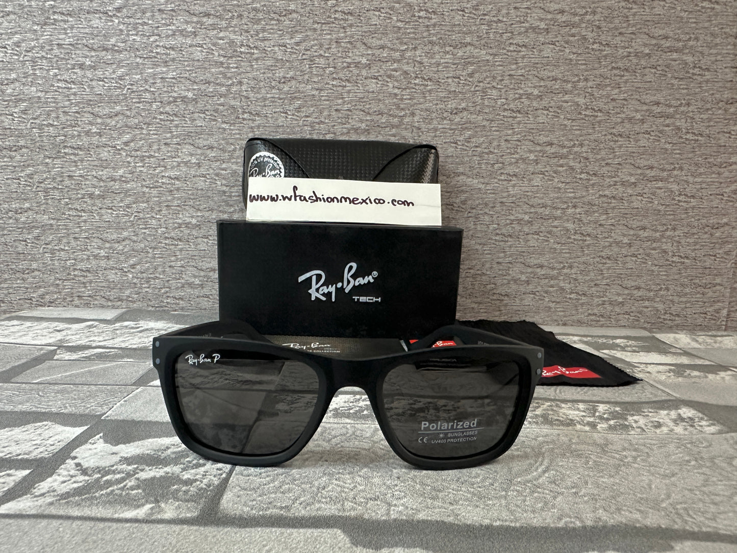 Lentes de sol Ray B. Wayfarer negros