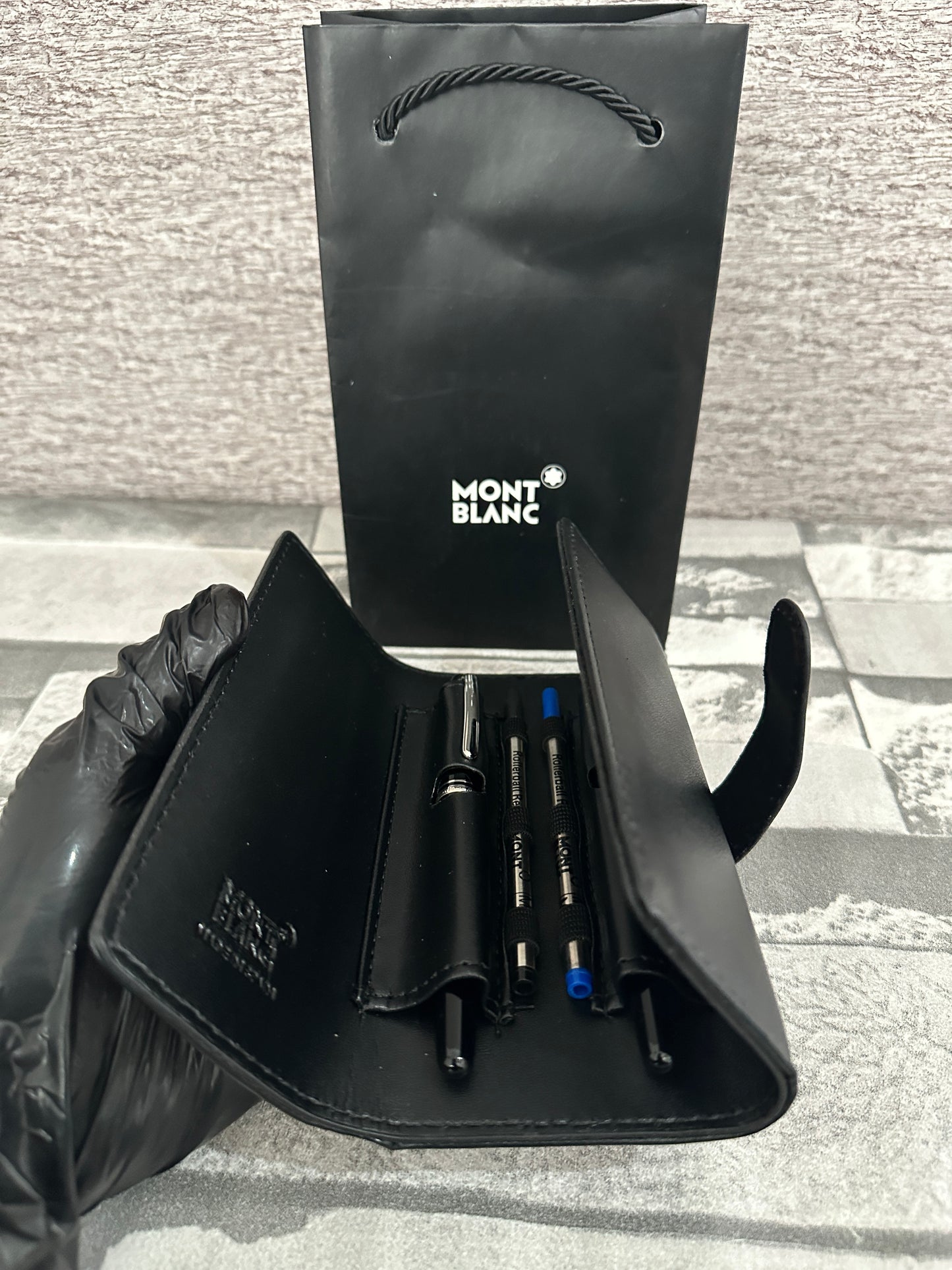 Estuche para 2 plumas M0nt bl4nc Piel Genuina