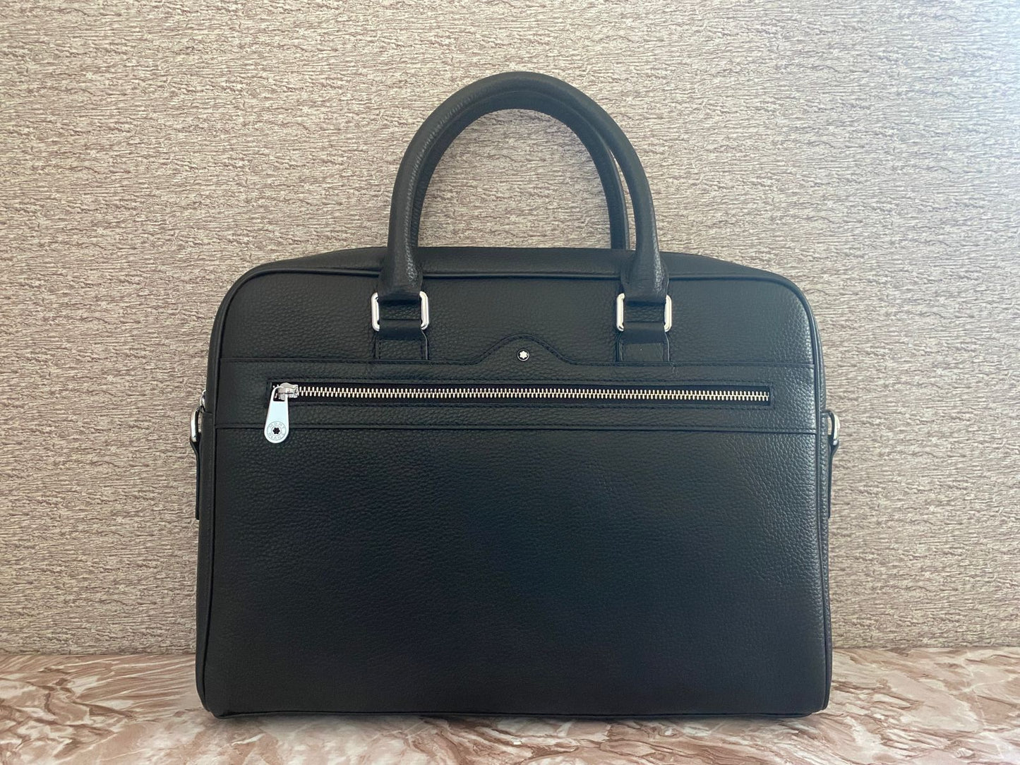 Portafolio negro de Piel Genuina, perfecto para laptops