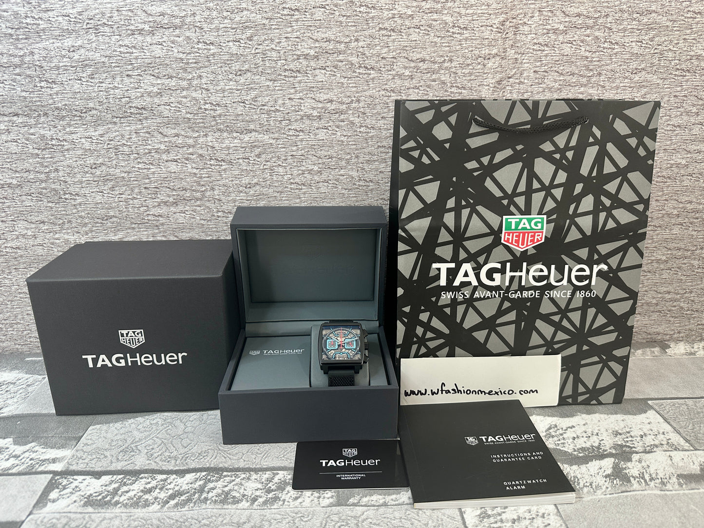 Reloj Monaco negro carbón , AAA