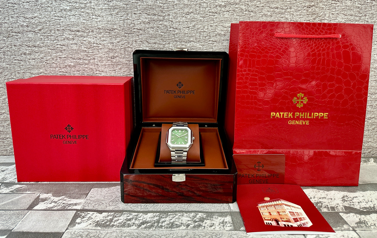 Reloj P4tek Cubit verde AAA Automático