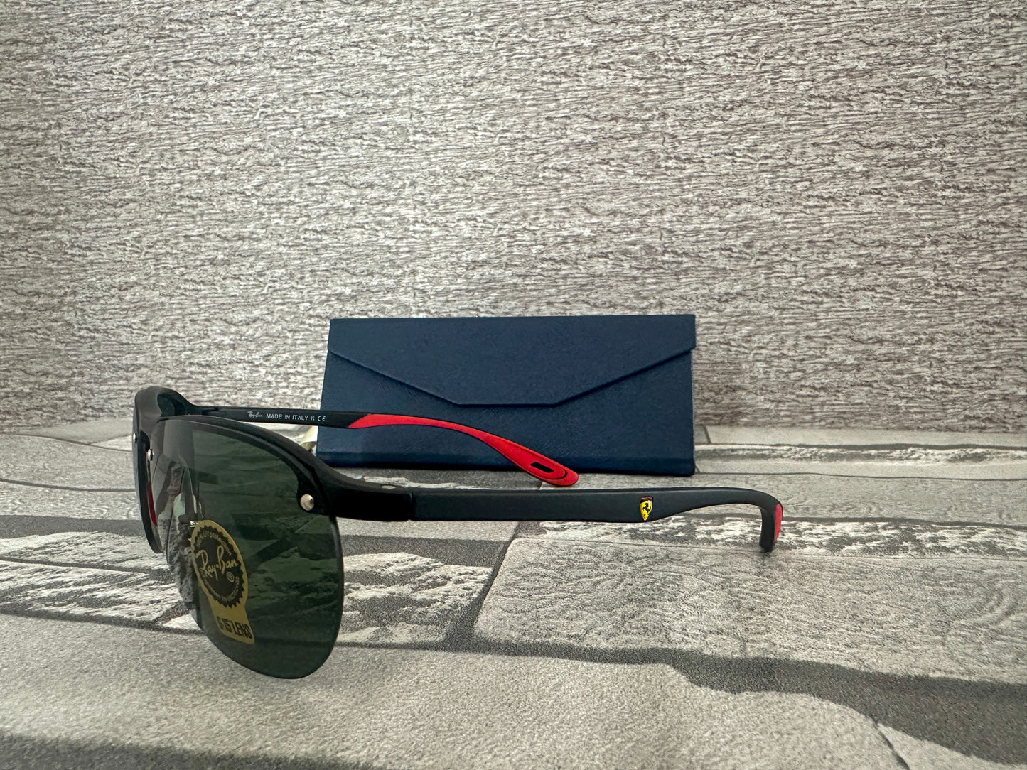 Lentes de Sol Ray B. Ferrar1