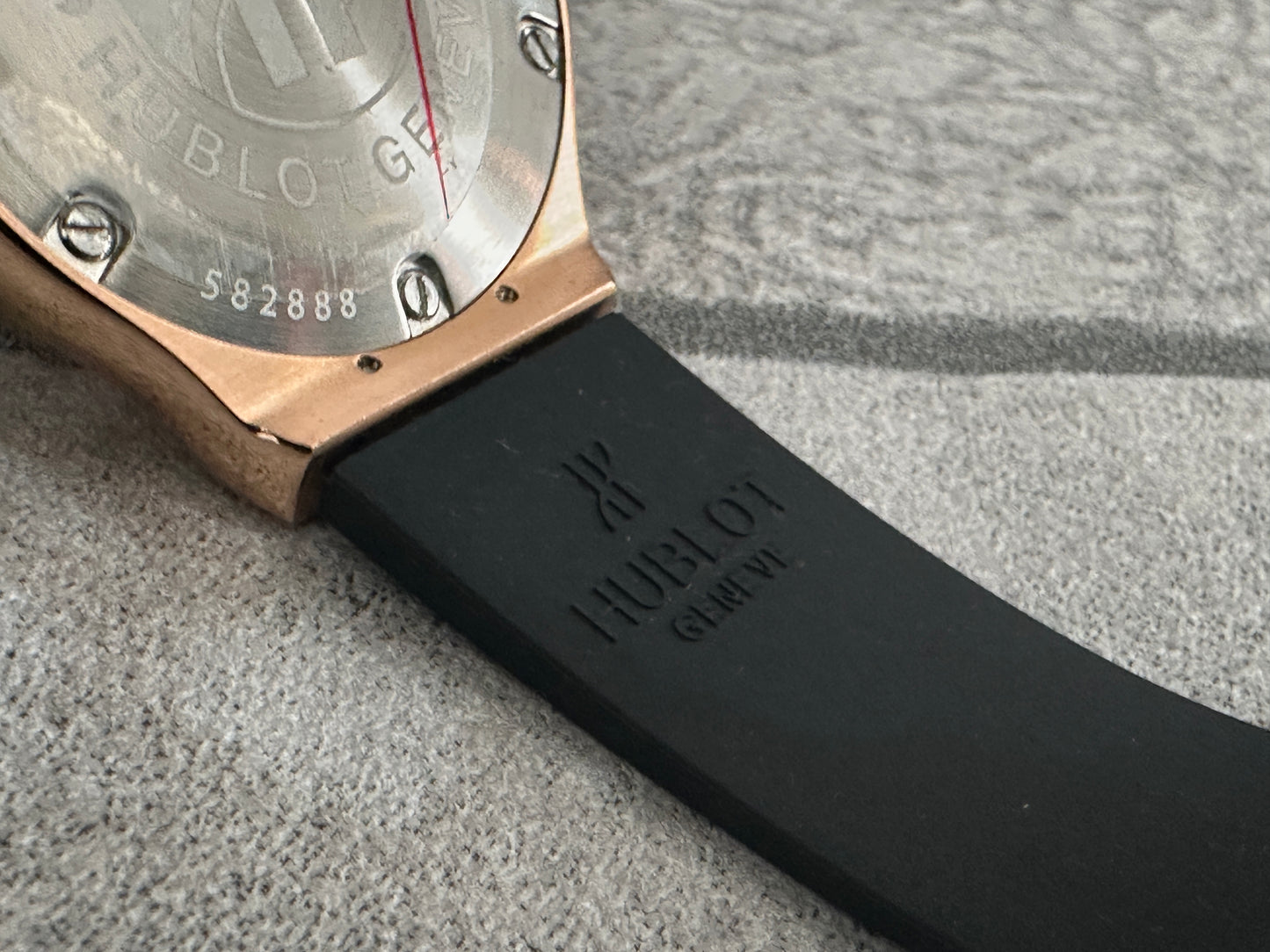 Reloj Hub10t AAA Quartz color oro rosa Dama