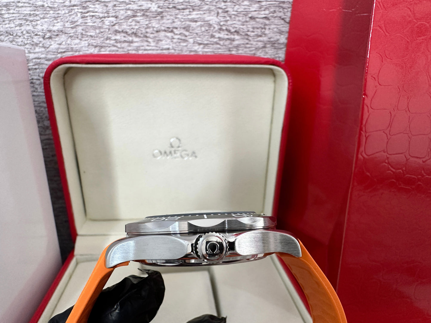 OM Sea Master Diver naranja