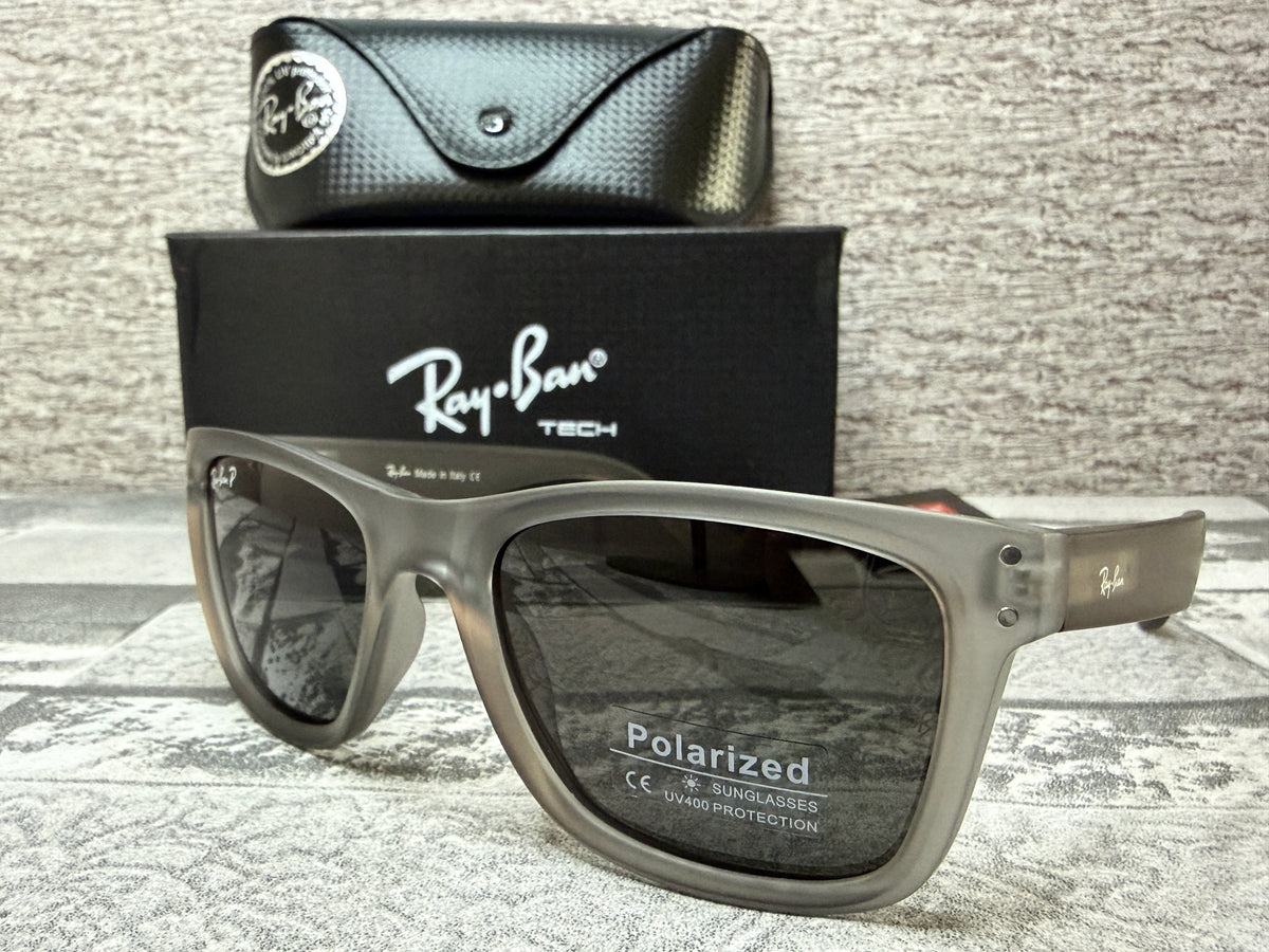 Lentes de sol Ray B. Wayfarer Gray