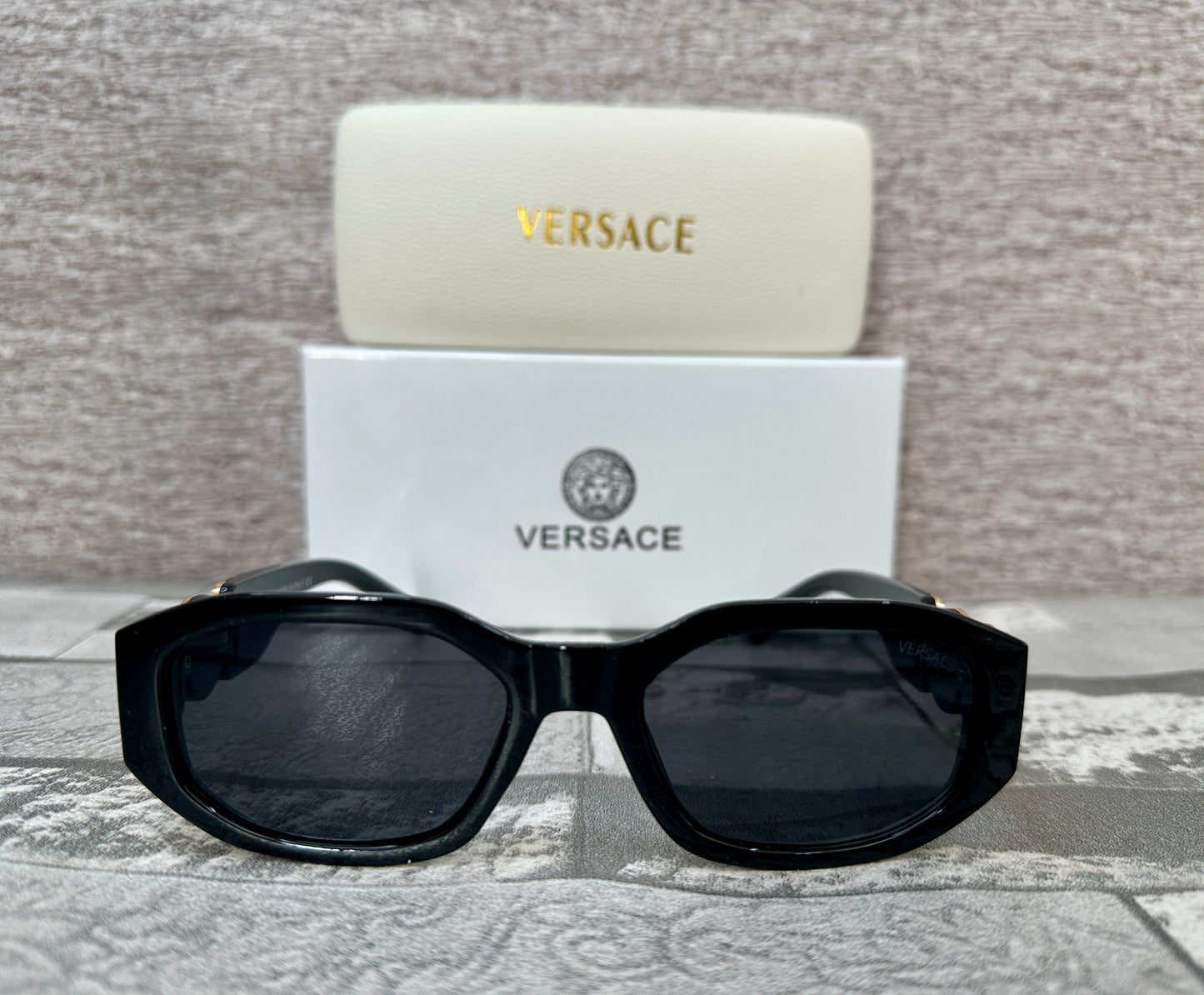 Lentes de Sol Versa. Ce.