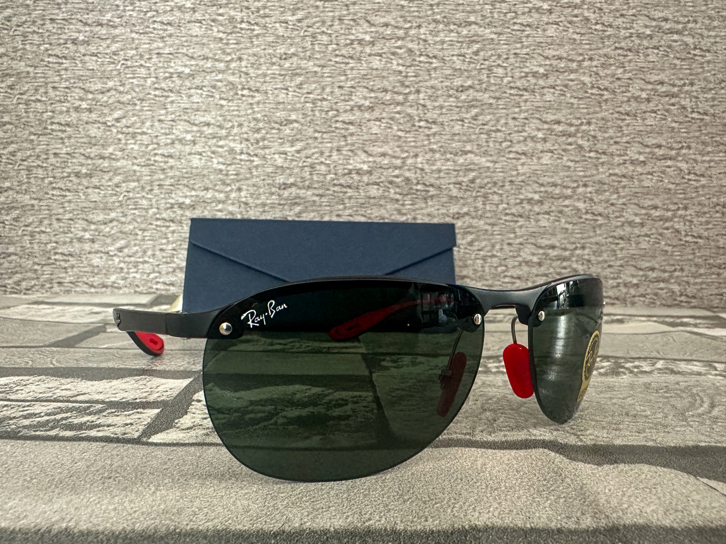 Lentes de Sol Ray B. Ferrar1