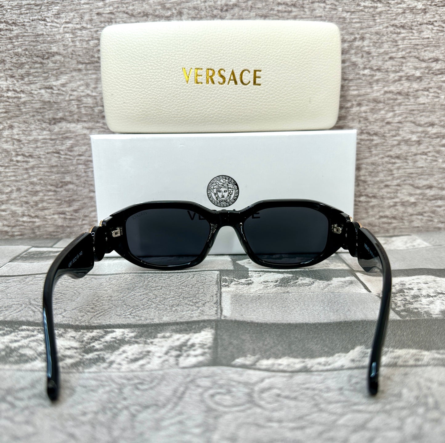 Lentes de Sol Versa. Ce.