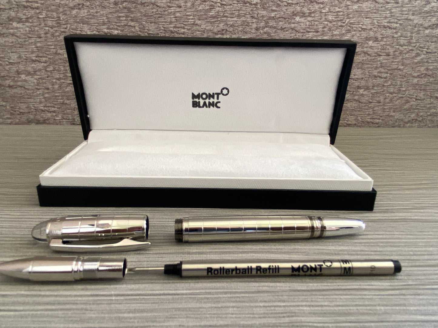 Pluma modelo Rollerball StarWalker plateada M0nt bl4nc desde $750 MXN
