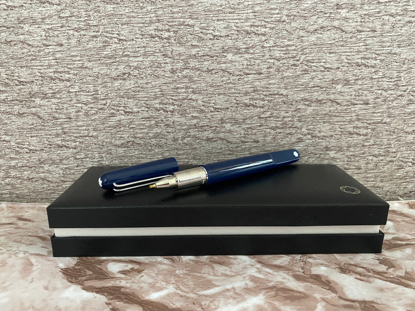 Pluma tipo rollerball serie M azul M0ntblanc desde $850 MXN