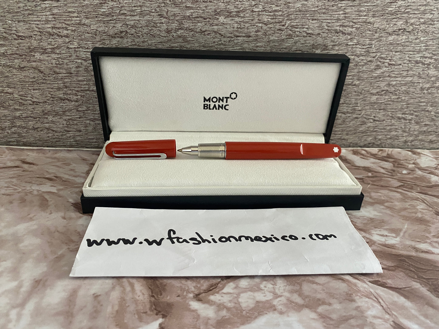 Pluma tipo rollerball serie M roja M0ntblanc desde $850 MXN